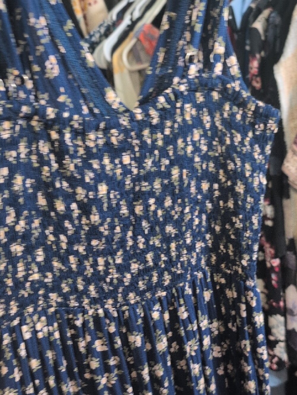 Angie Navy and White Floral Maxi Dress NWT. Small Flaw Read Description - Picture 4 of 5